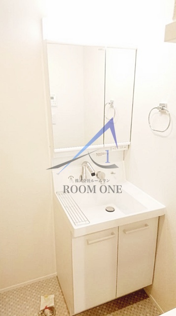 洗面設備　独立洗面台です。