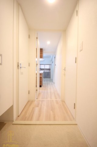 玄関　セレニテ中崎町リアン