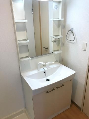 洗面設備　洗髪洗面化粧台