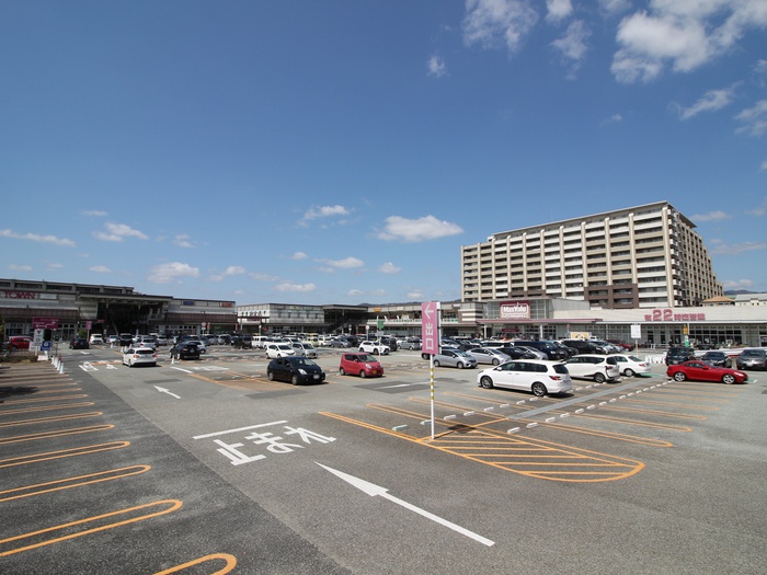 ショッピングセンター　イオンタウン豊中緑丘（ショッピングセンター）まで543m