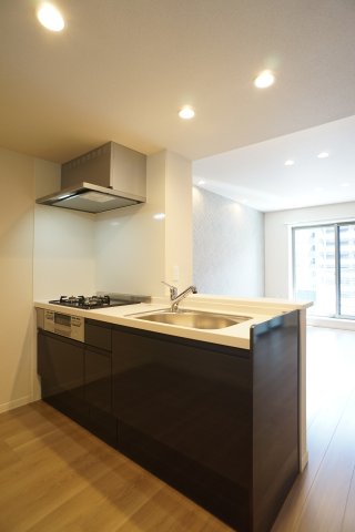 キッチン　人気の対面型システムキッチン♪