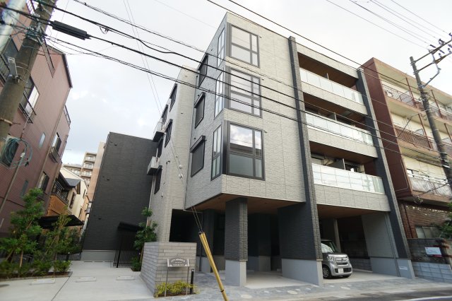 建物外観　TVCMでおなじみの積水ハウス設計・施工のシャーメゾンです♪