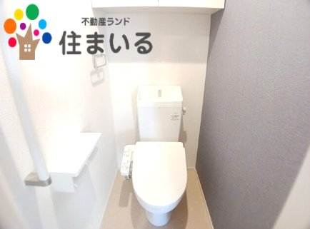 トイレ　※写真は同型タイプとなります