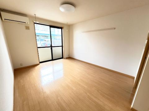 居室・リビング　洋室