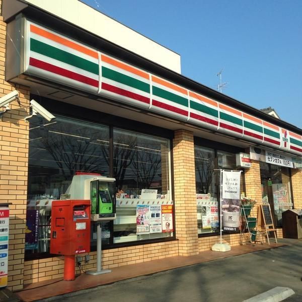 コンビニ　セブンイレブン繊維工業団地店（コンビニ）まで712m