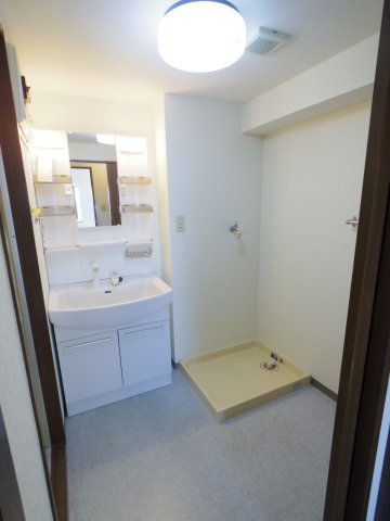 洗面設備　参考：同タイプ他部屋