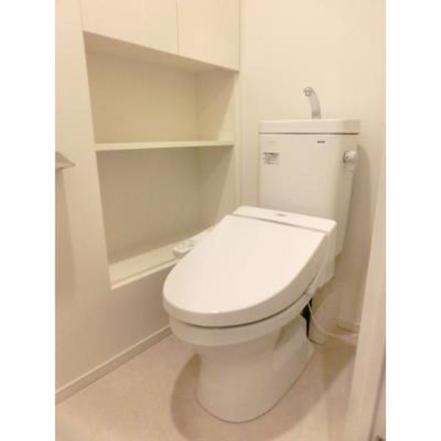 トイレ　※写真は同タイプ住戸です。
