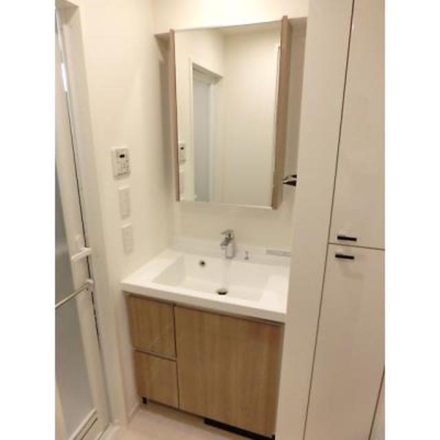 洗面設備　※写真は同タイプ住戸です。