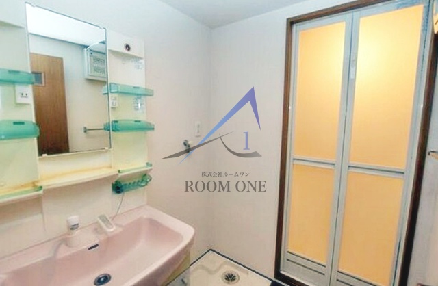 洗面設備　洗面台です。