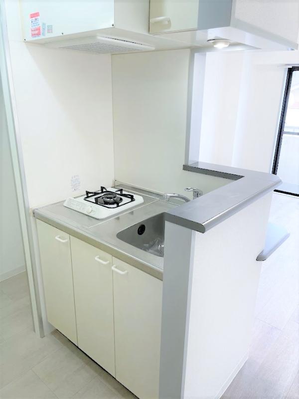 キッチン　参考写真（同物件別部屋）