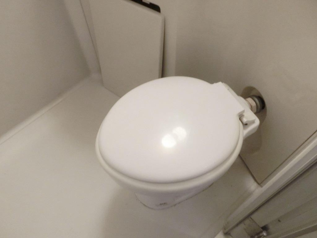 トイレ　参考写真（同物件別部屋）