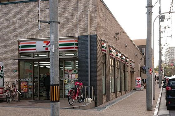 コンビニ　セブンイレブン 桜ノ宮駅前店（コンビニ）まで135m