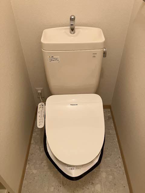 トイレ　トイレ