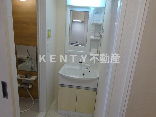 洗面設備　使いやすい洗面所です