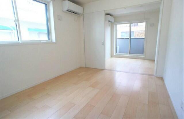 居室・リビング　?