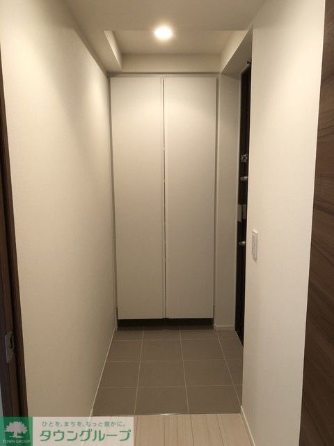 玄関　C1タイプ2018年1月撮影 同タイプ503号室の写真です。