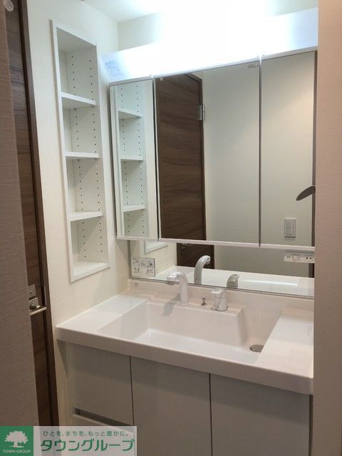 洗面設備　C1タイプ2018年1月撮影 同タイプ503号室の写真です。