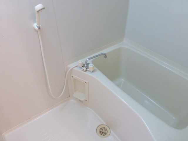 バス・シャワールーム　給湯式バスルーム