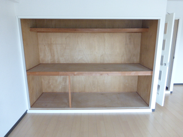収納　リビング収納　押入1間