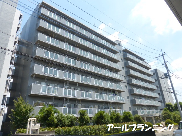 建物外観　RC造マンション　外観タイル貼り