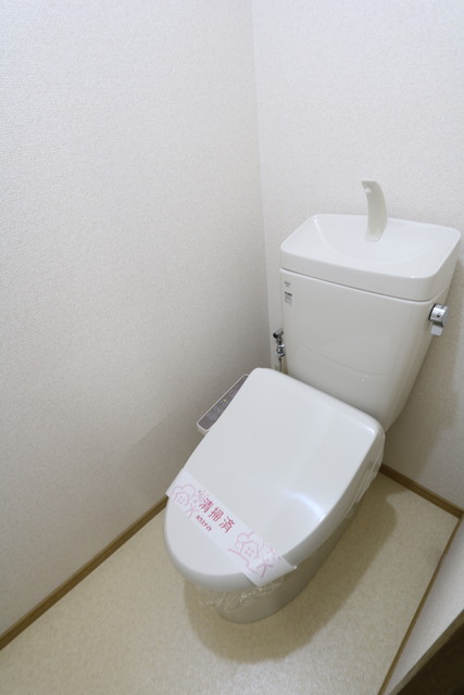 トイレ　☆衛生的な温水洗浄便座☆