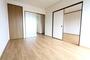 居室・リビング　☆洋室６帖のお部屋が２部屋☆