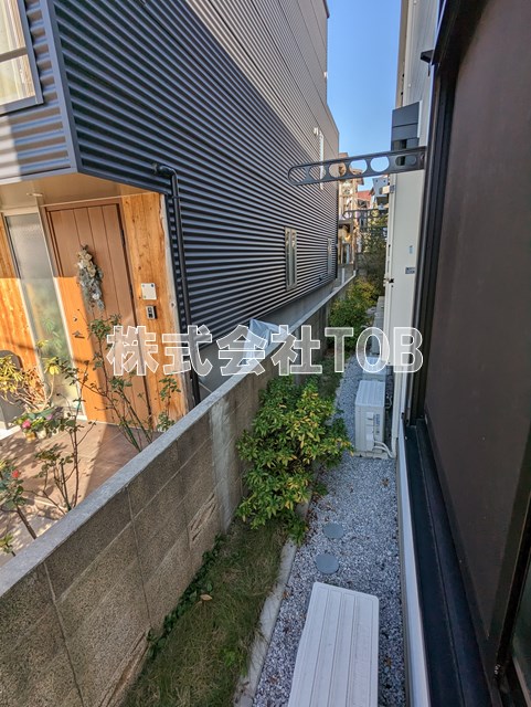 バルコニー　外干し可能