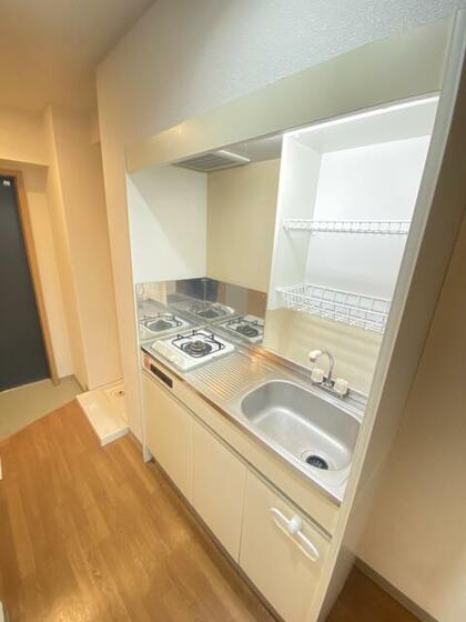 キッチン　※別部屋参考写真