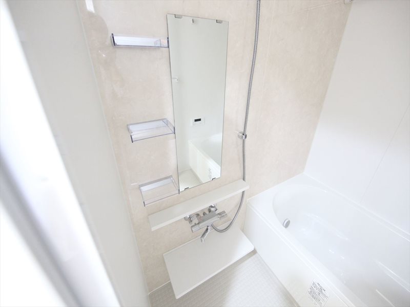 バス・シャワールーム　浴室暖房乾燥機能付バス