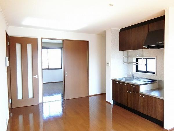 居室・リビング　室内きれいです！