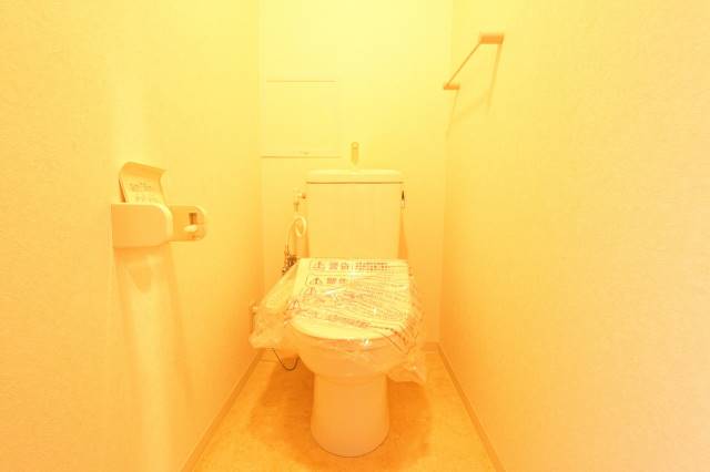トイレ　新品のように綺麗ですね、