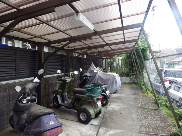 駐車場　バイク置き