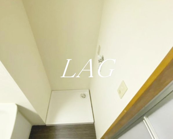 その他設備　室内洗濯機置場になります。