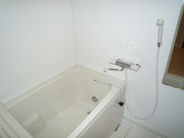 バス・シャワールーム　追い焚き給湯付きバス♪嬉しい設備です♪