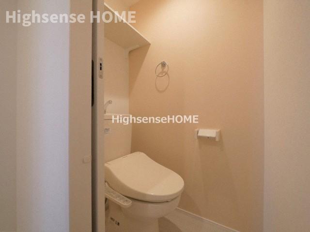 トイレ　落ち着いたトイレです