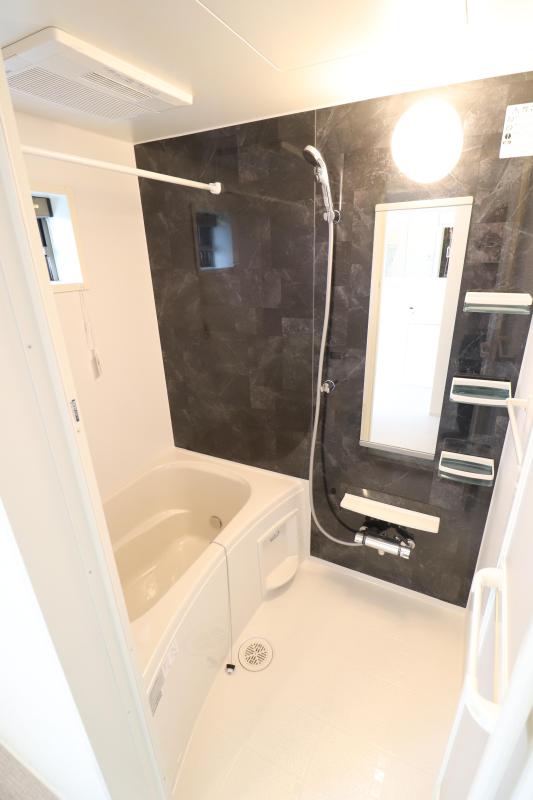 バス・シャワールーム　追い焚き、浴室乾燥機付きバス