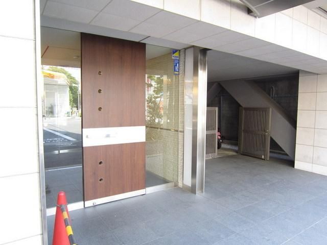 エントランス　エントランス