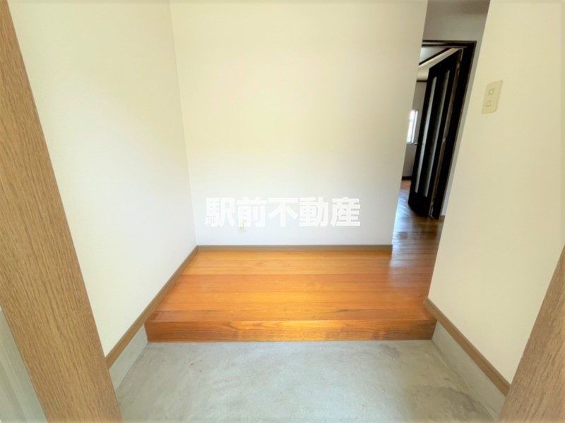 玄関　■類似室内イメージ■