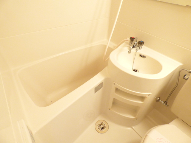 バス・シャワールーム　疲れた体にはお風呂ですよね♪