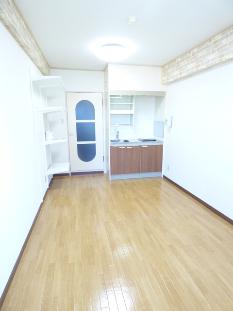 居室・リビング　キッチンがある単身のお部屋ですよ♪