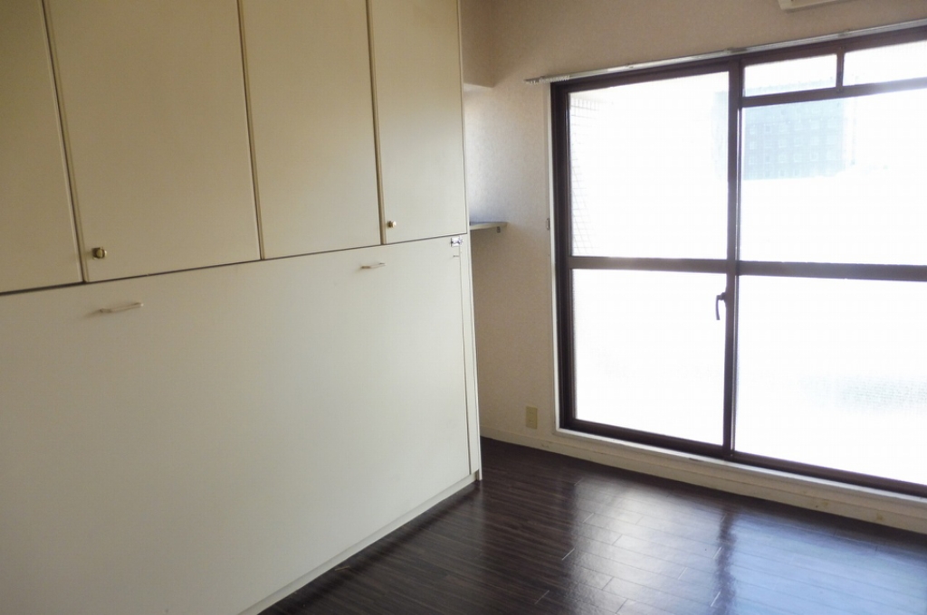 居室・リビング　洋室2