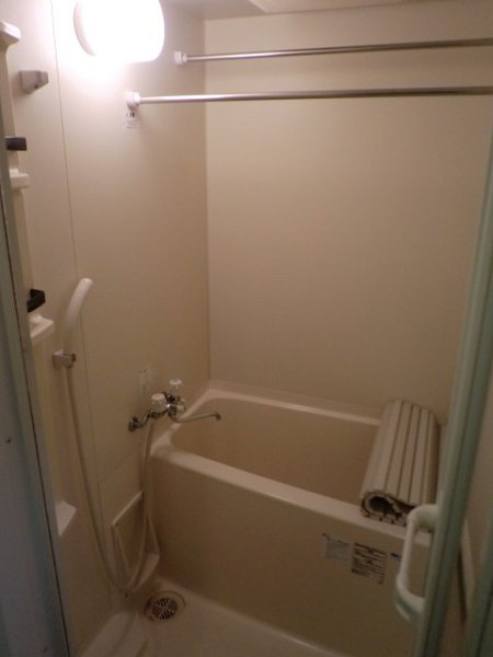 バス・シャワールーム　バス・トイレ別です