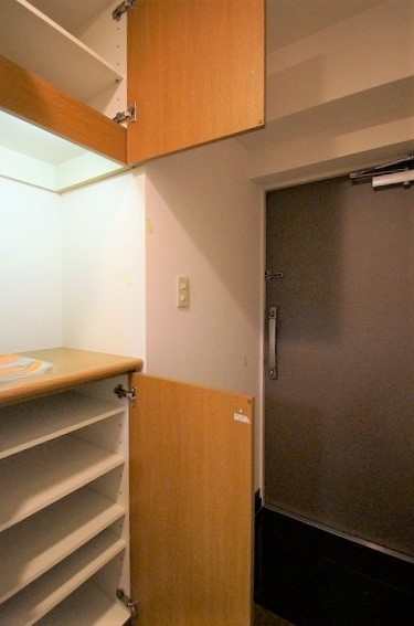 収納　シューズボックスあります。