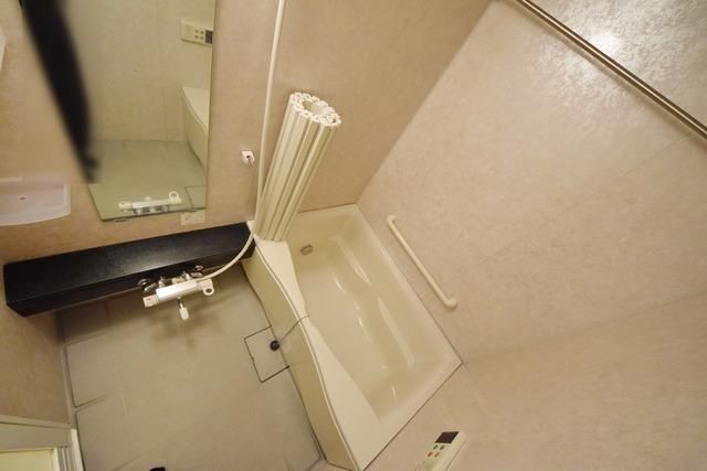 バス・シャワールーム　★きれいなバスルームはゆったりと入れますね★