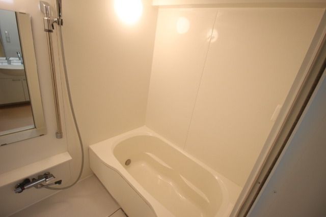 バス・シャワールーム　追い焚き付き