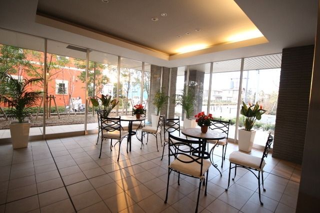 ロビー　エントランス