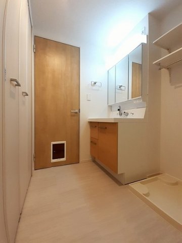 洗面設備　忙しい朝には欠かせない洗面所です