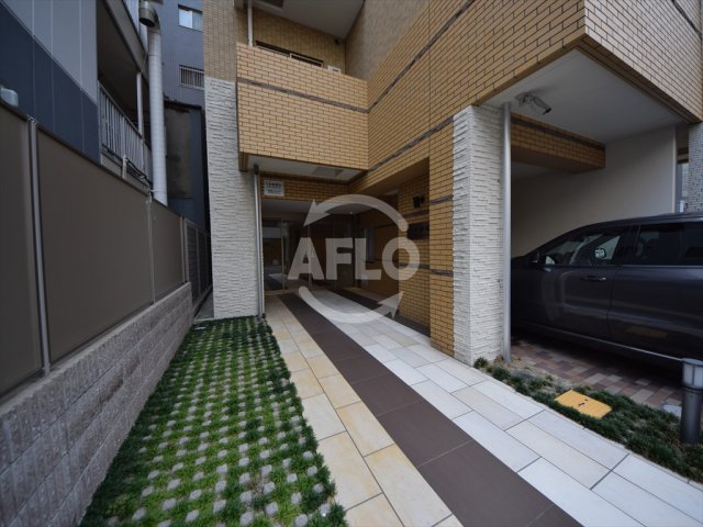 エントランス　トモ南堀江　エントランス