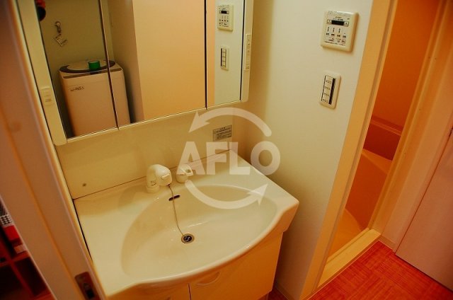 洗面設備　トモ南堀江　独立洗面台