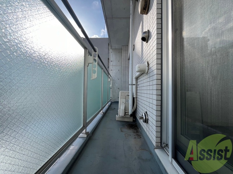 バルコニー　バルコニーです。洗濯物を干したり一息ついたりできますね！